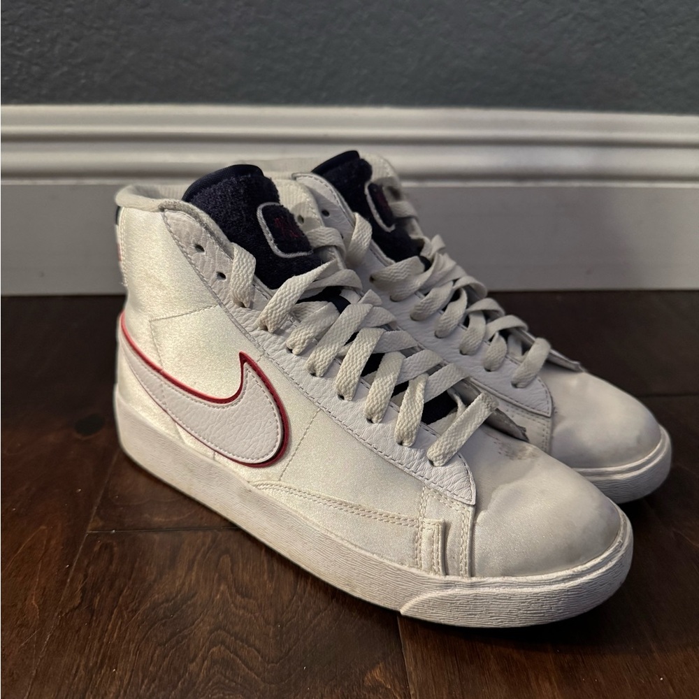 Nike Blazer Mid Premium 'Satin Jacket